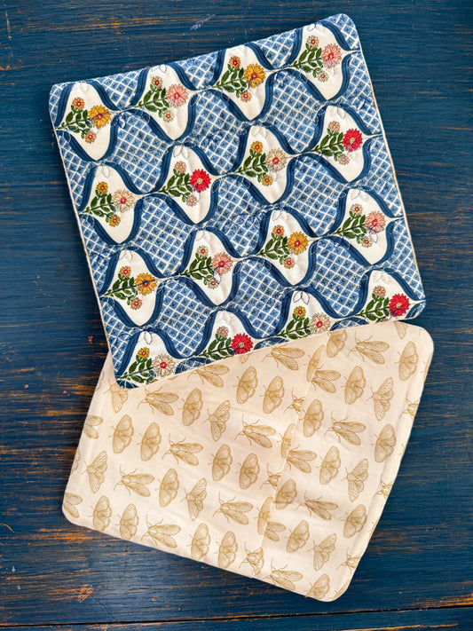 Flowers and Bugs Pot Holder